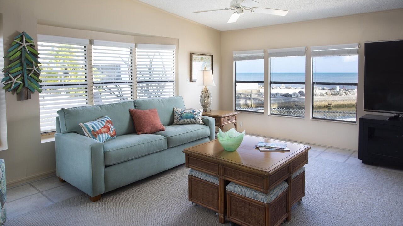 Photo of Livingroom in Geiger Key