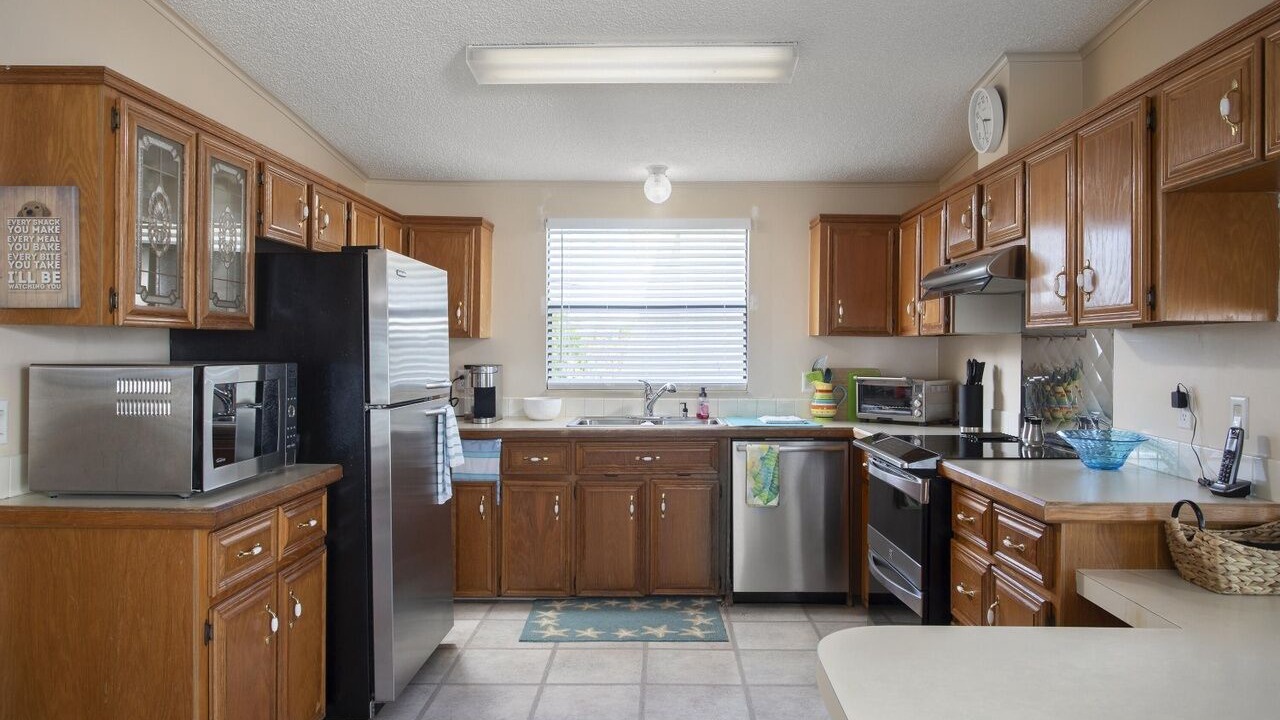 Photo of Kitchen in Geiger Key