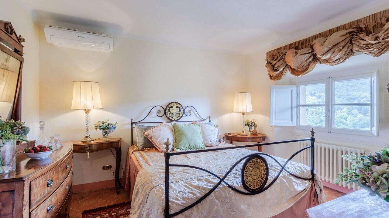 Photo of Bedroom in Cetona