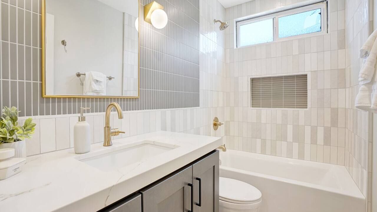 Photo of Bathroom in Northwest Anaheim