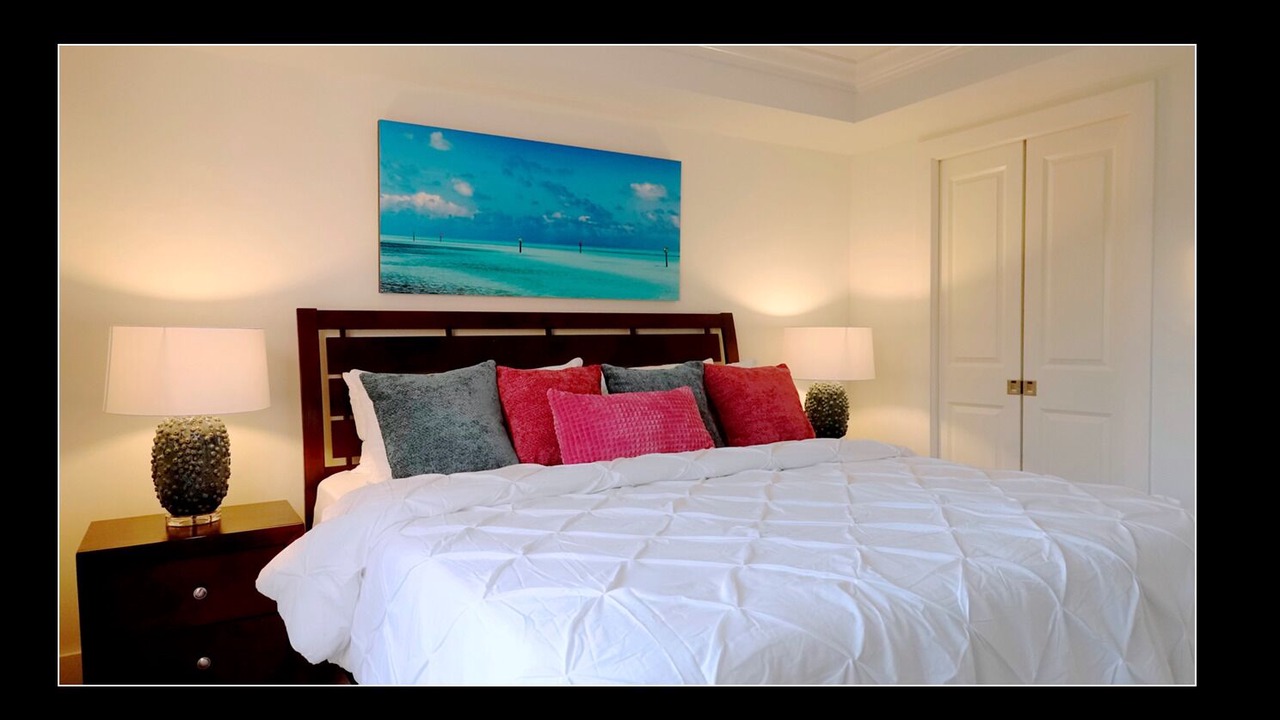 Photo of Bedroom in Historic Seaport