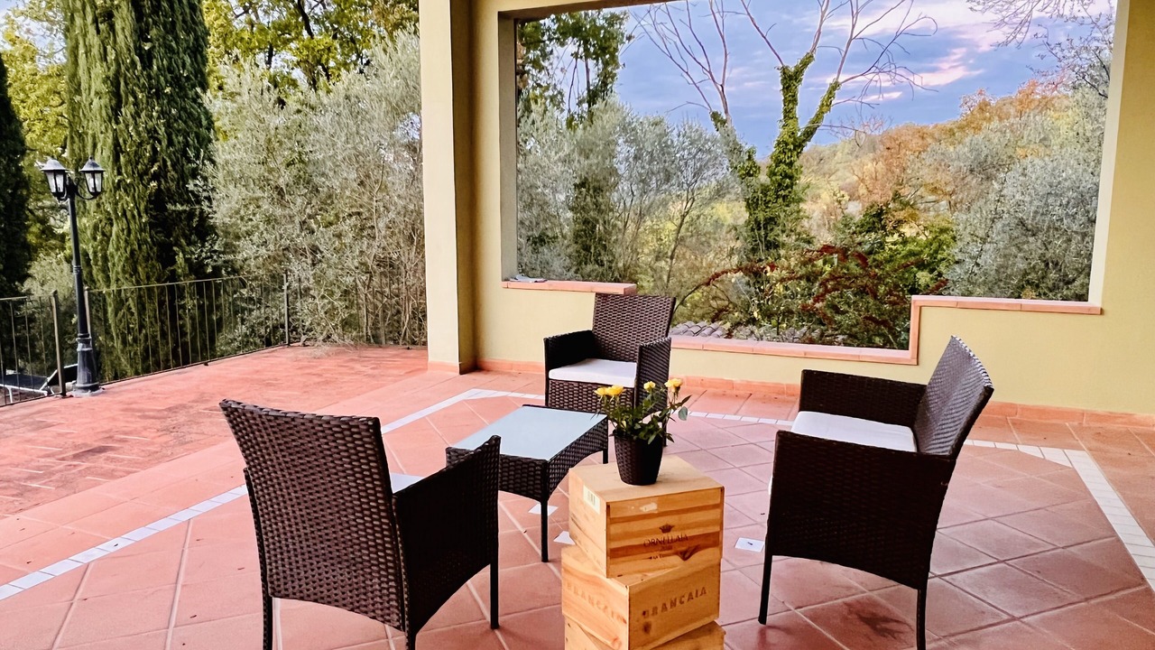 Photo of Patio Balcony in Giove