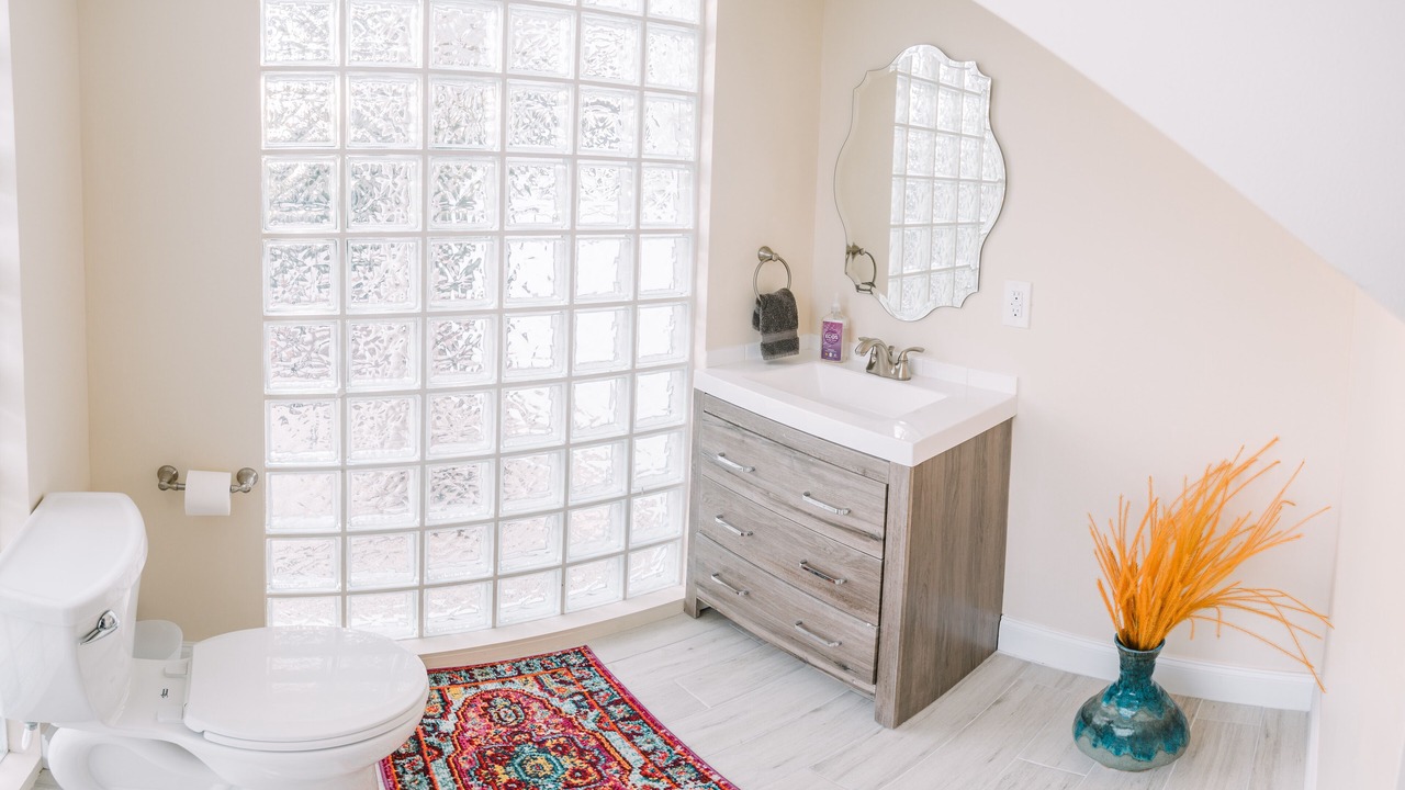 Photo of Bathroom in Tropical Bay Estates