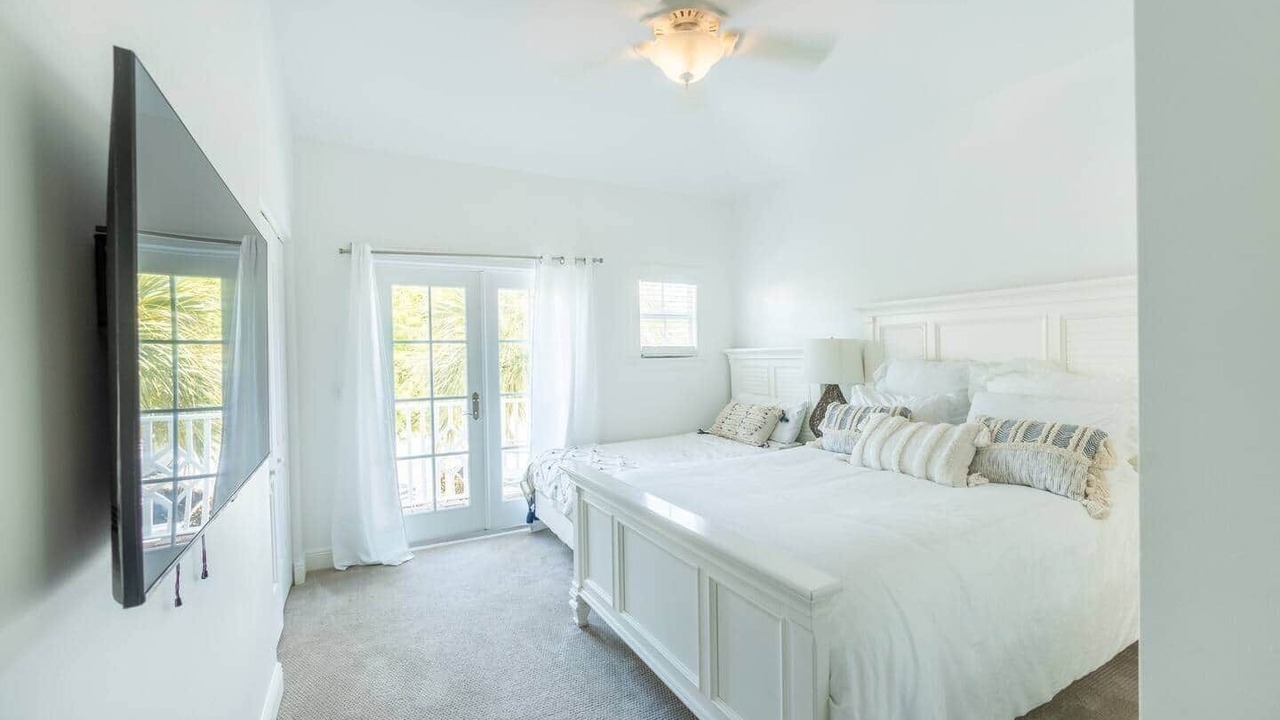 Photo of Bedroom in Islamorada