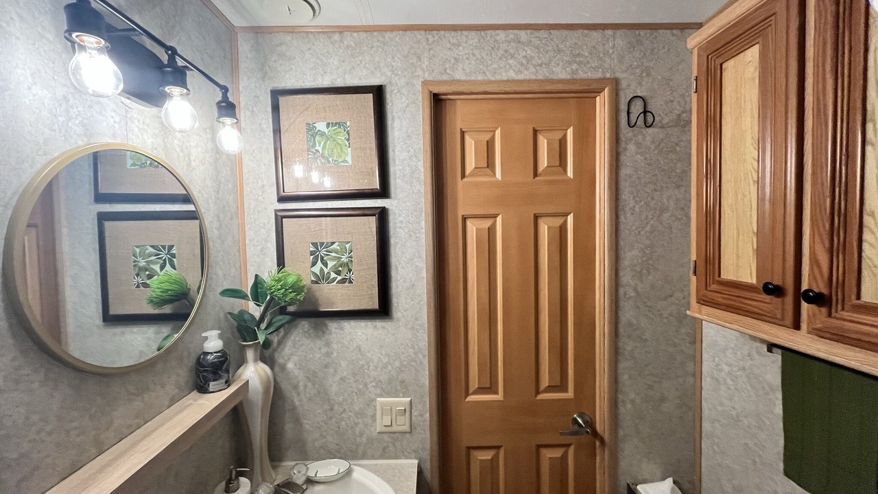 Photo of Bathroom in Key Largo Village