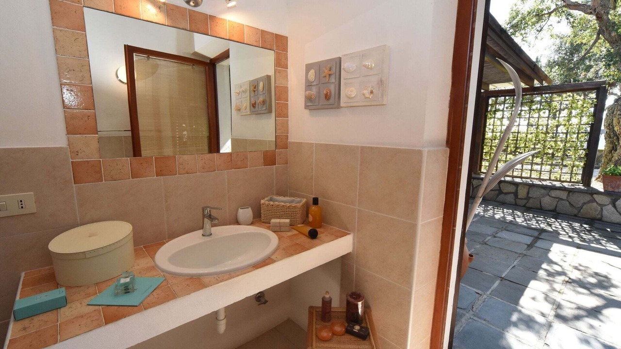 Photo of Bathroom in Naregno
