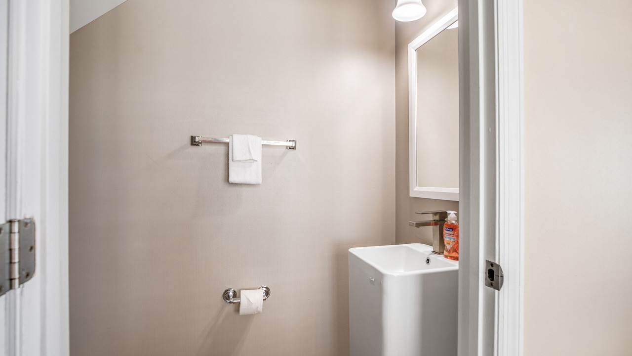 Photo of Bathroom in Marathon