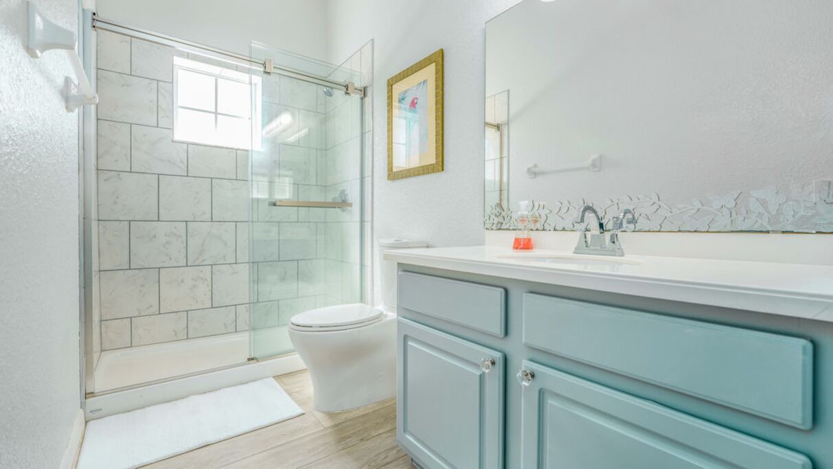 Photo of Bathroom in Lake Davenport Estates