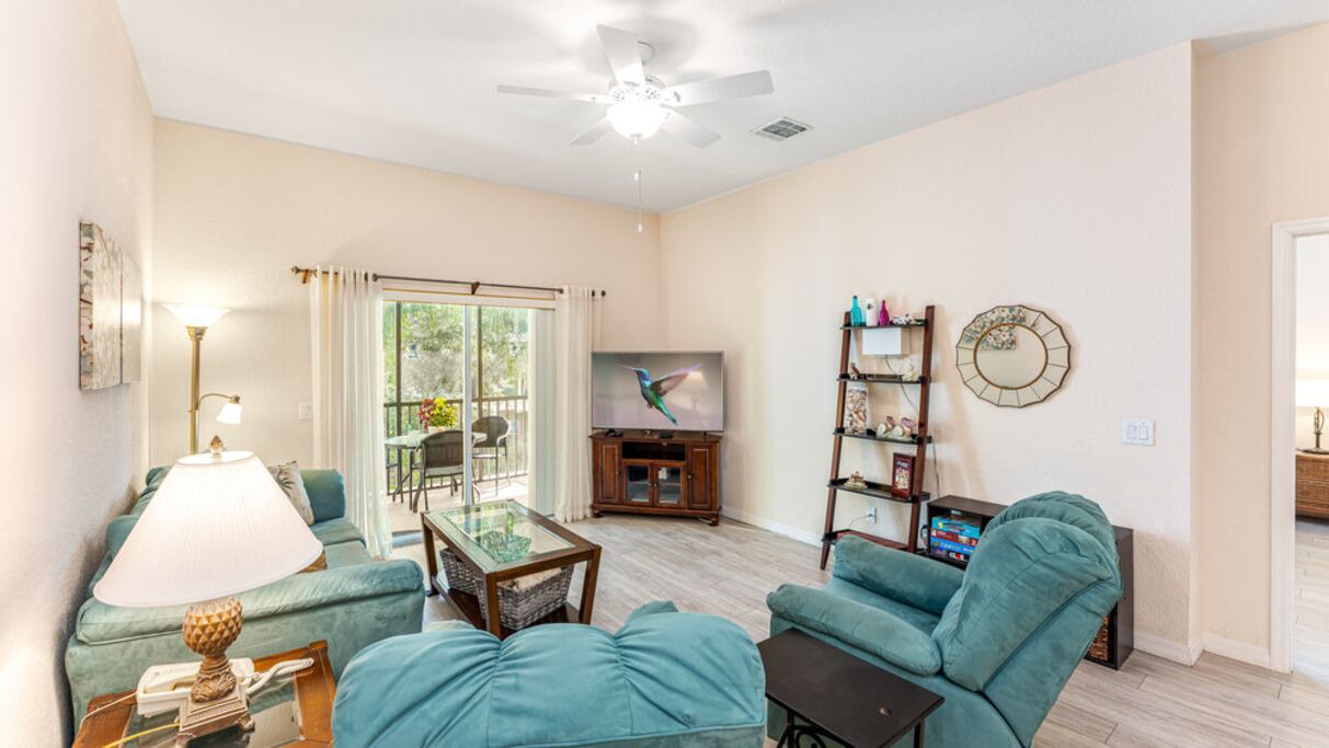 Photo of Livingroom in Lake Davenport Estates