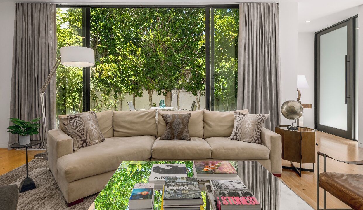 Photo of Livingroom in Melrose