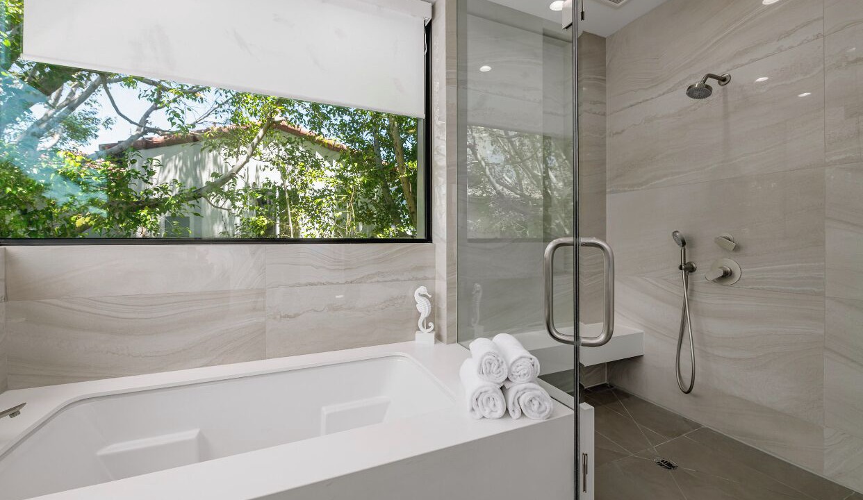 Photo of Bathroom in Melrose