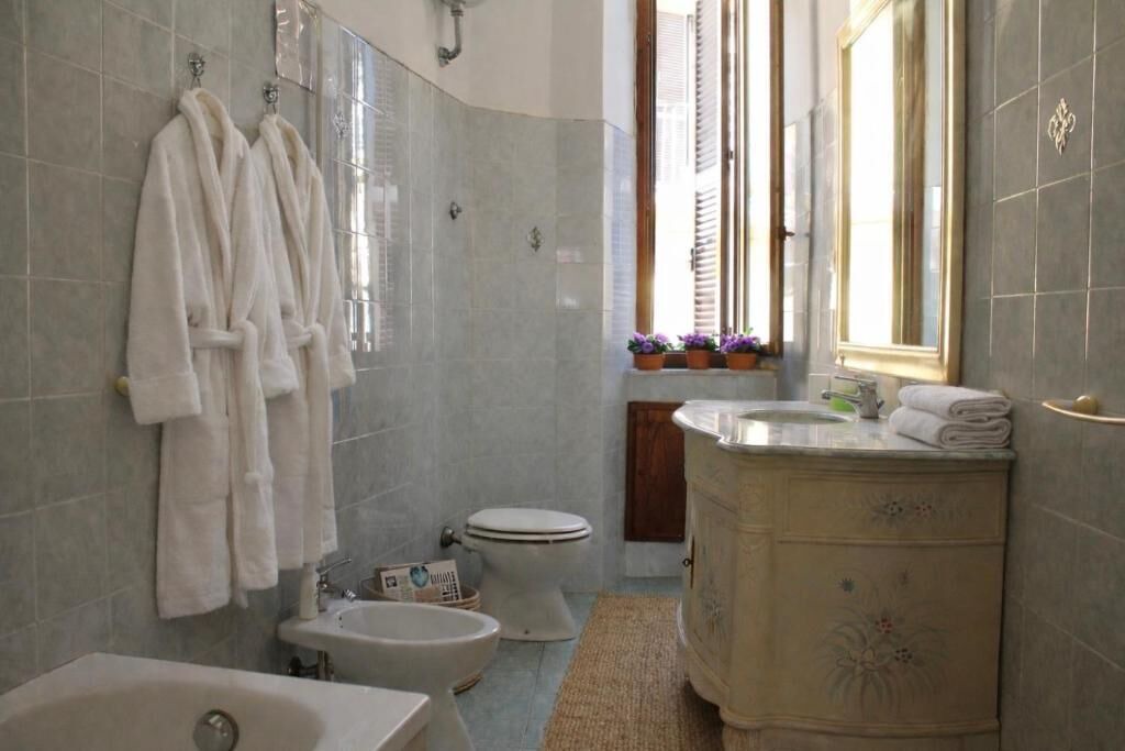 Photo of Bathroom in Civitavecchia