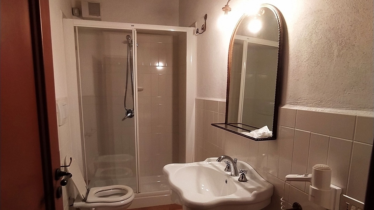 Photo of Bathroom in Foce