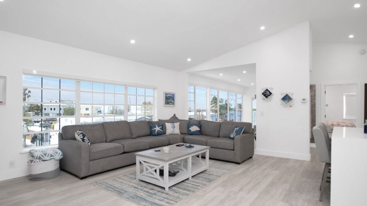 Photo of Livingroom in Sexton Cove Estates