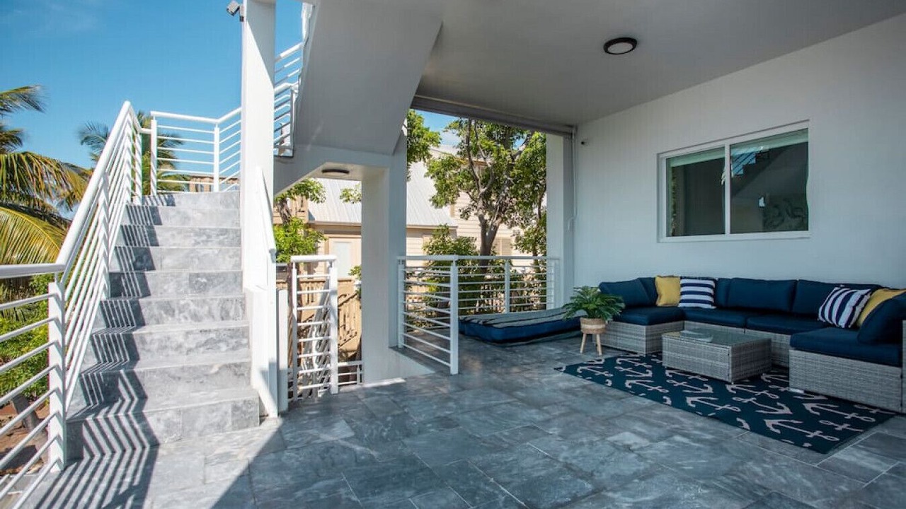 Photo of Patio Balcony in Venetian Shores
