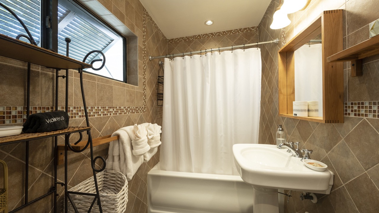 Photo of Bathroom in New Town