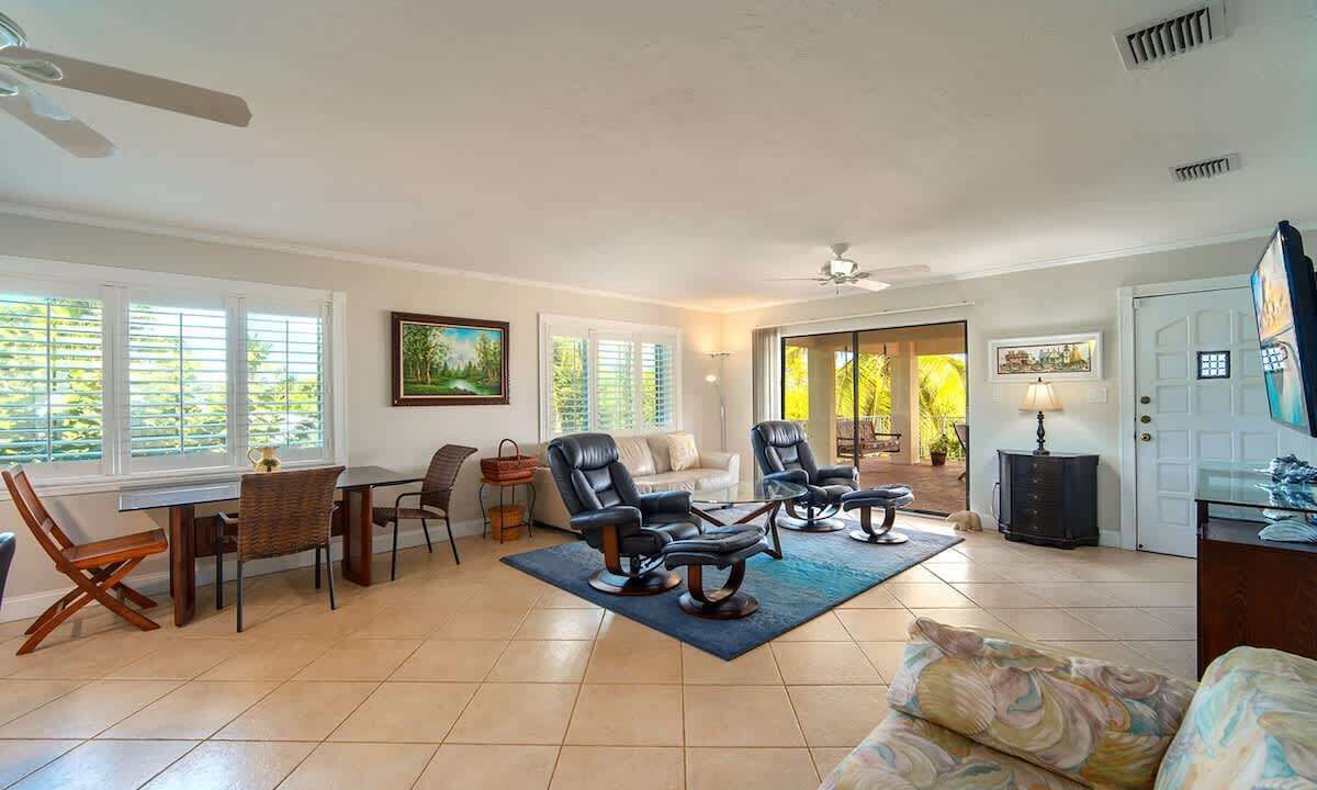 Photo of Livingroom in Whispering Pines