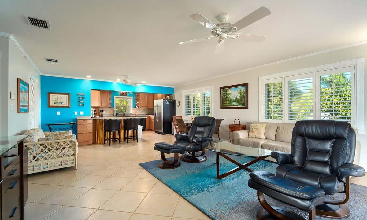 Photo of Livingroom in Whispering Pines