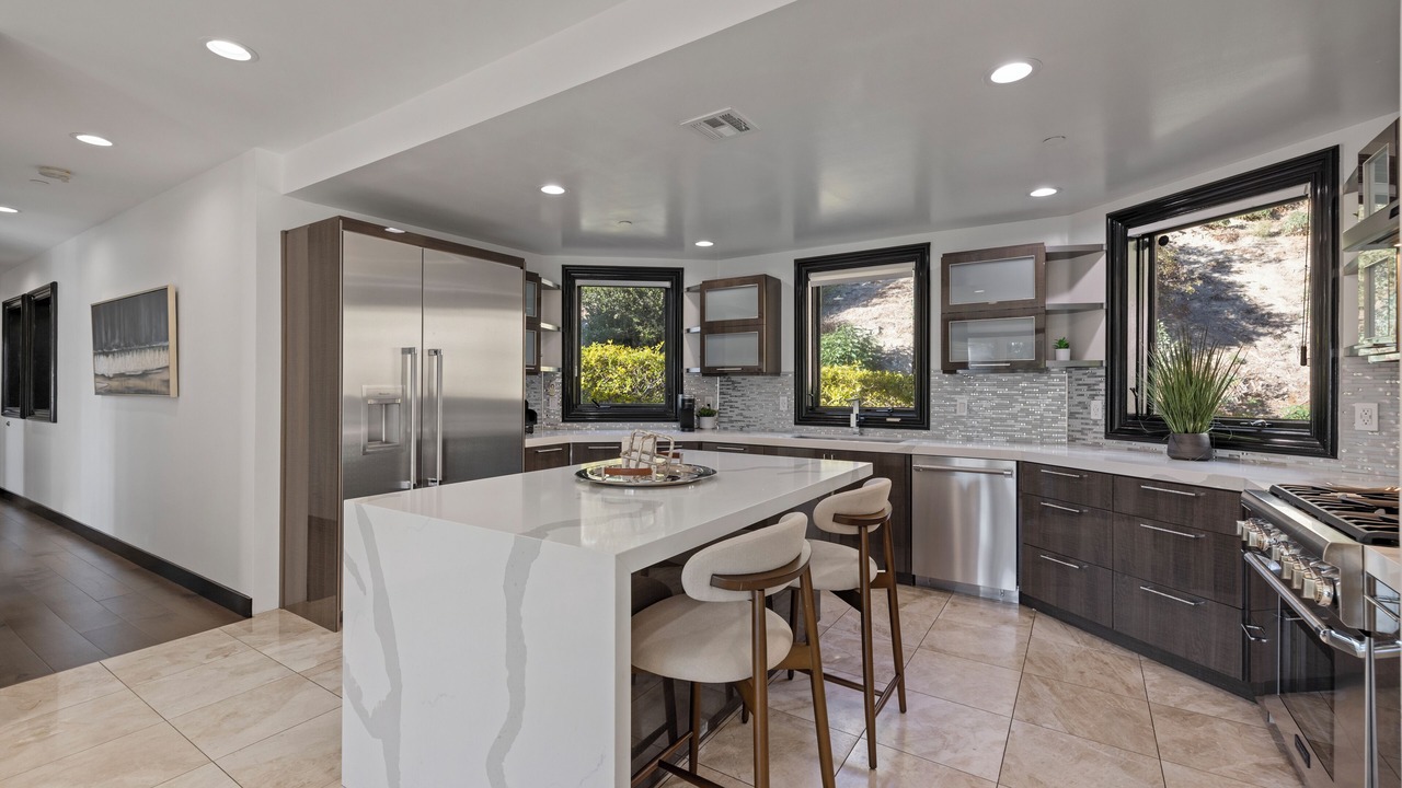 Photo of Kitchen in Hollywood Dell