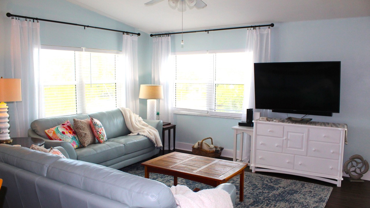 Photo of Livingroom in Whispering Pines