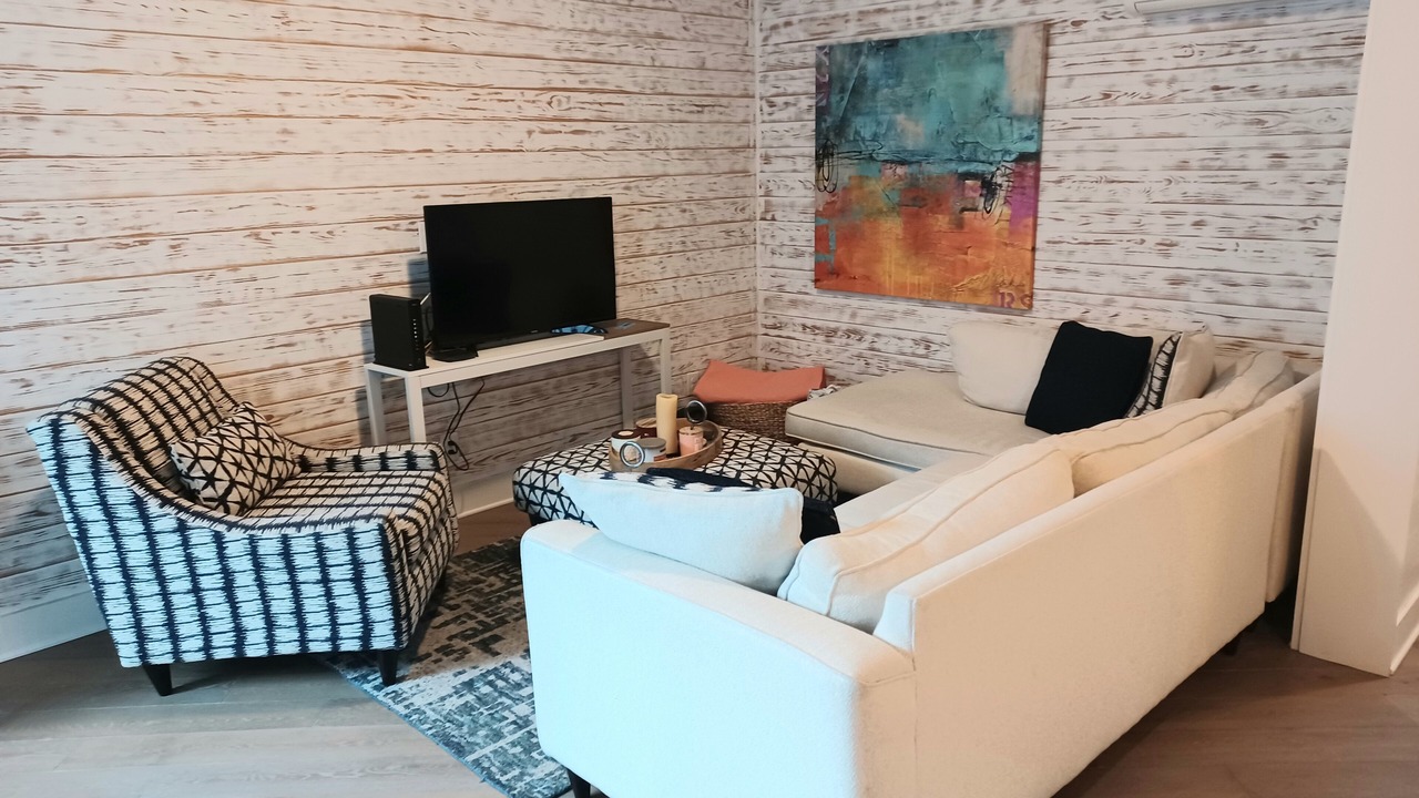 Photo of Livingroom in Historic Seaport