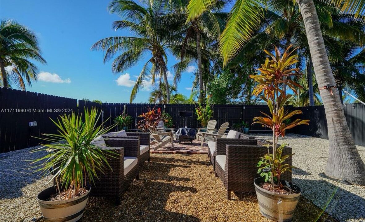 Photo of Patio Balcony in Twin Lakes
