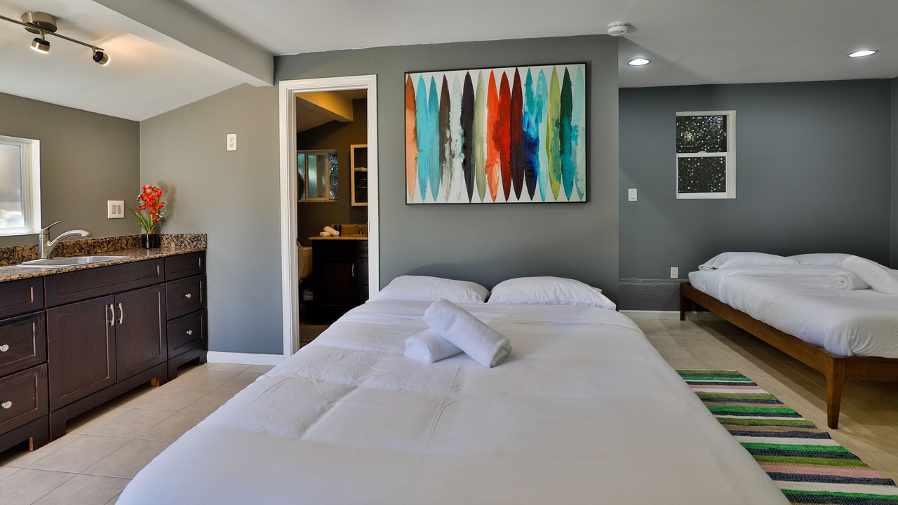 Photo of Bedroom in Carthay Circle