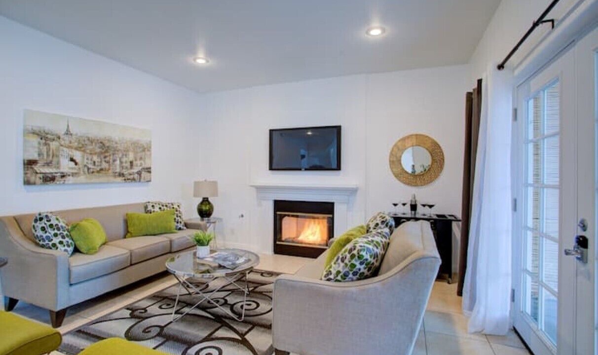 Photo of Livingroom in Inglewood