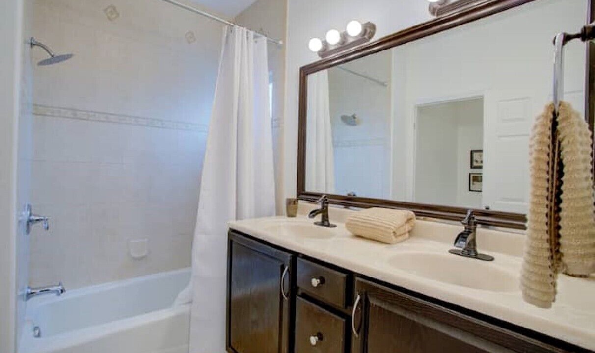 Photo of Bathroom in Inglewood
