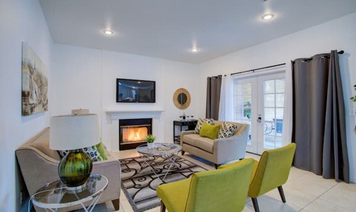 Photo of Livingroom in Inglewood