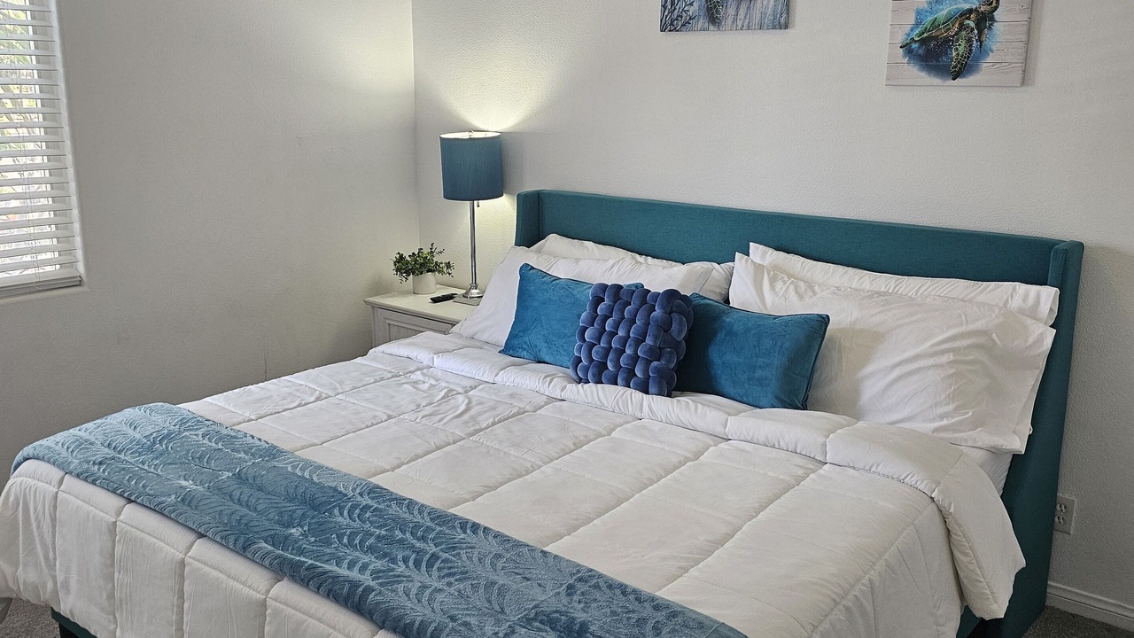 Photo of Bedroom in Inglewood