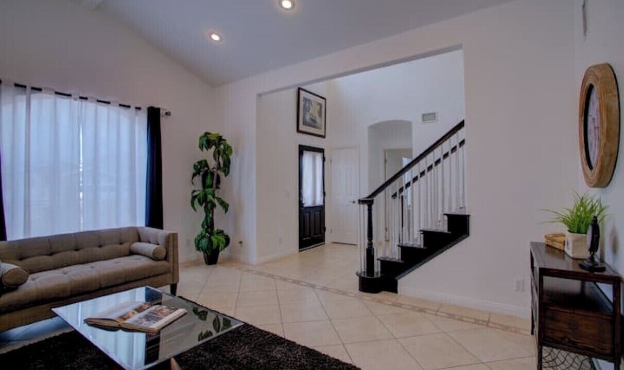 Photo of Livingroom in Inglewood