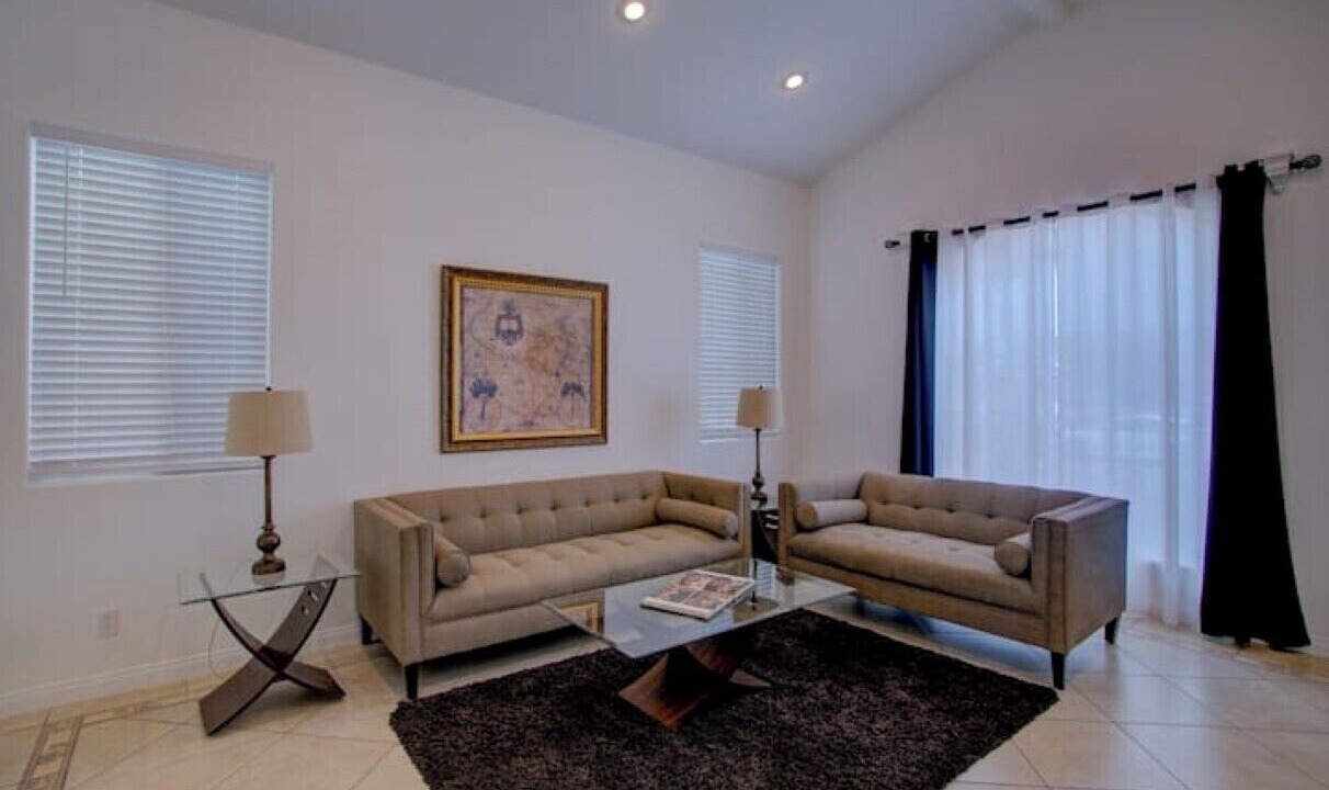 Photo of Livingroom in Inglewood