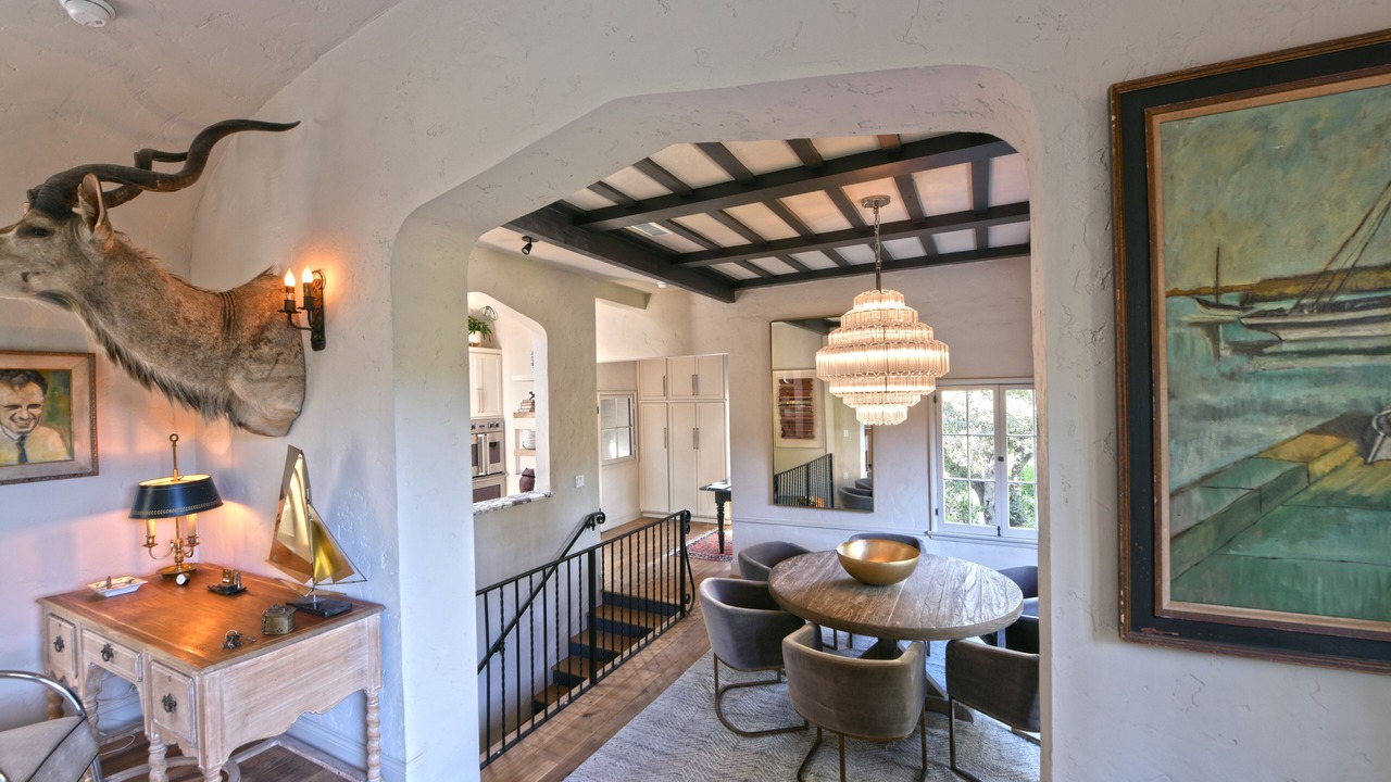 Photo of Bedroom in Beachwood Canyon