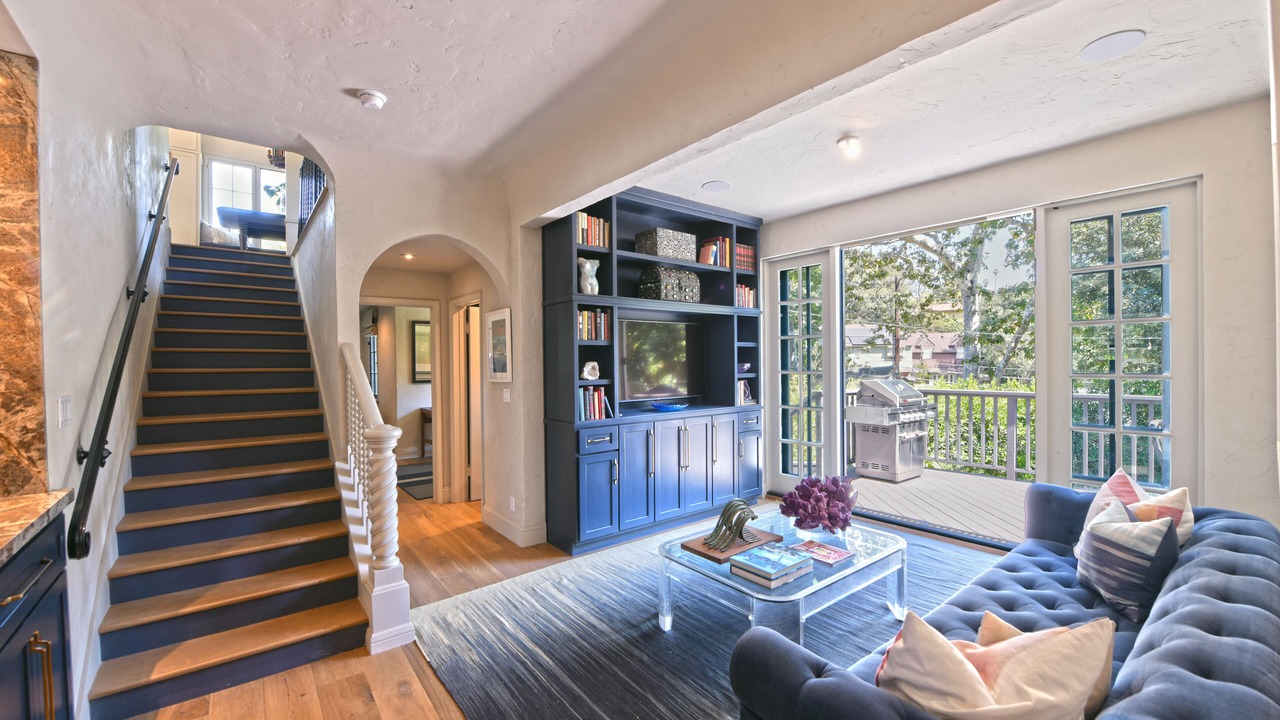 Photo of Bedroom in Beachwood Canyon