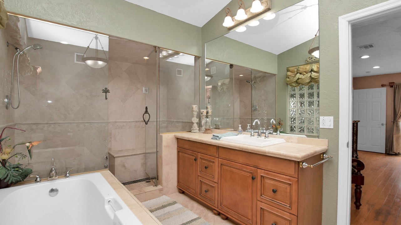 Photo of Bathroom in Tavernier