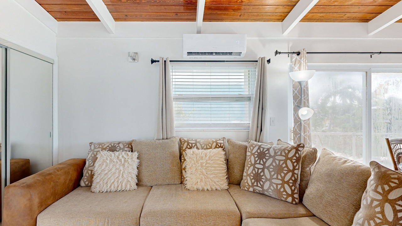 Photo of Livingroom in Summerland Key