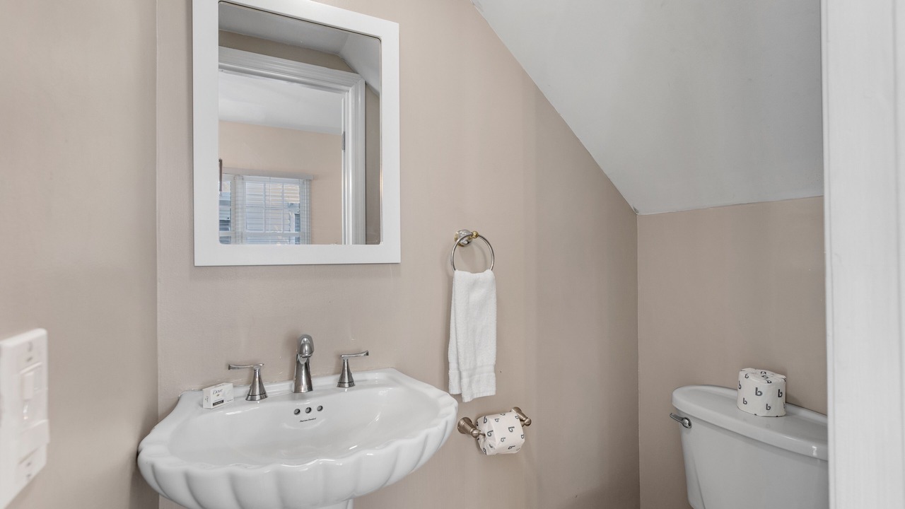 Photo of Bathroom in Marathon
