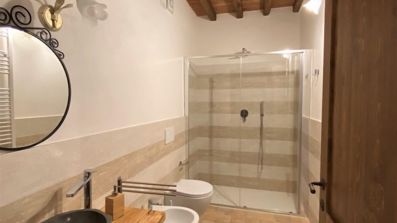 Photo of Bathroom in Guardistallo
