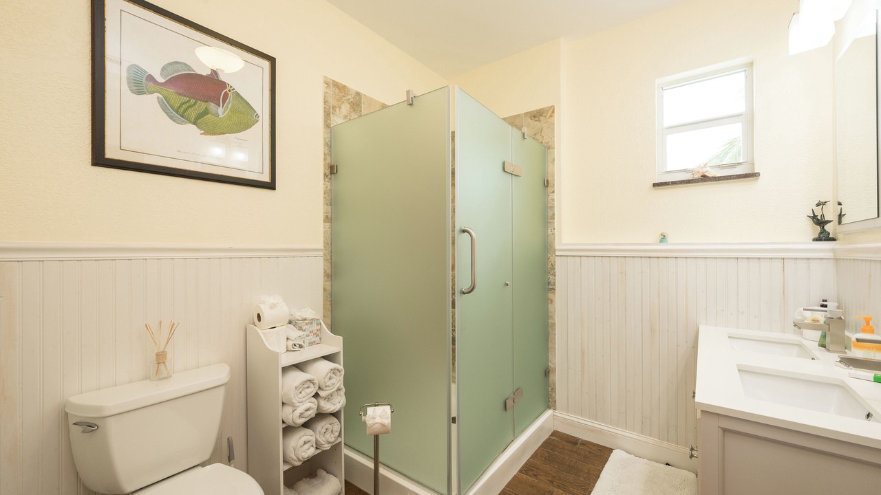 Photo of Bathroom in Cudjoe Key