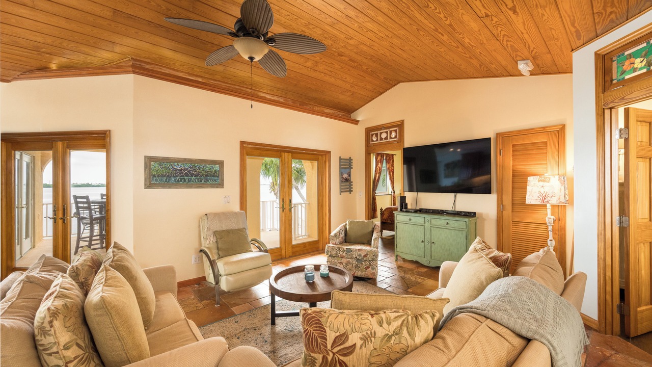 Photo of Livingroom in Cudjoe Key