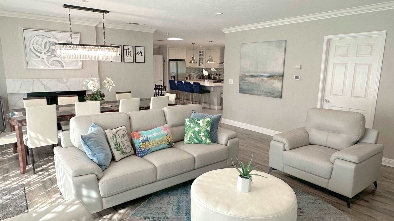 Photo of Livingroom in Hermosa Village