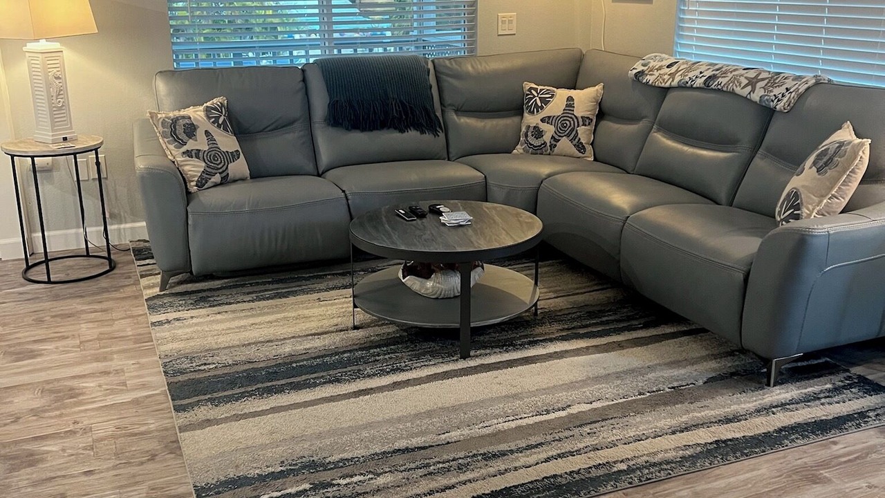 Photo of Livingroom in Eden Pines