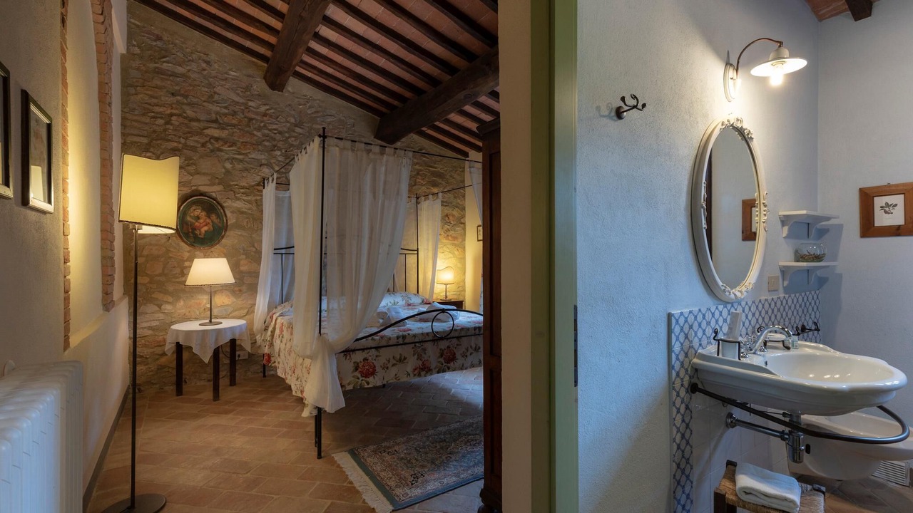 Photo of Bedroom in Simignano