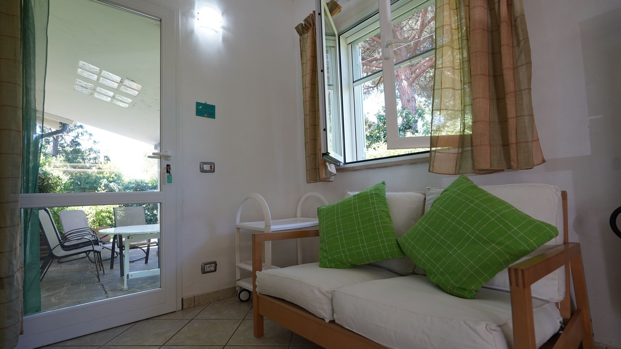 Photo of Livingroom in Lacona