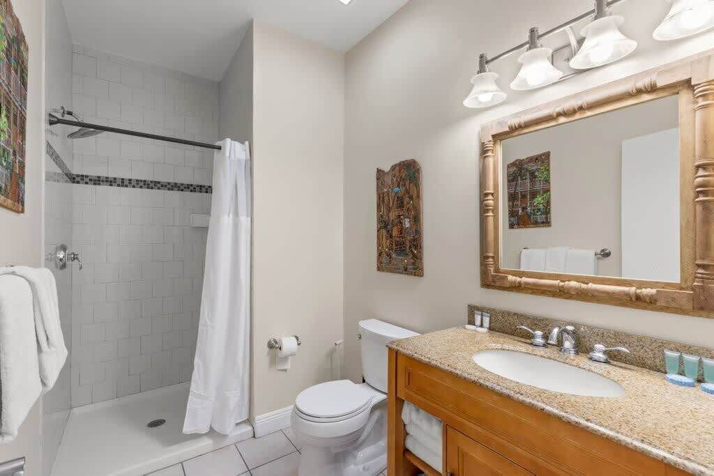 Photo of Bathroom in Historic Seaport