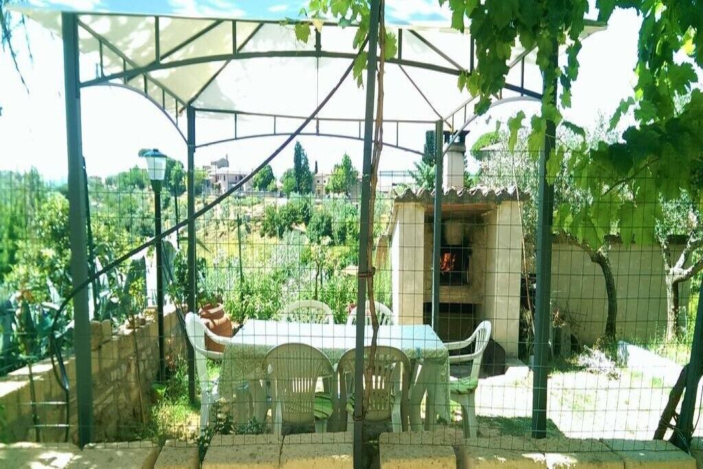Photo of Outdoor in Ficulle