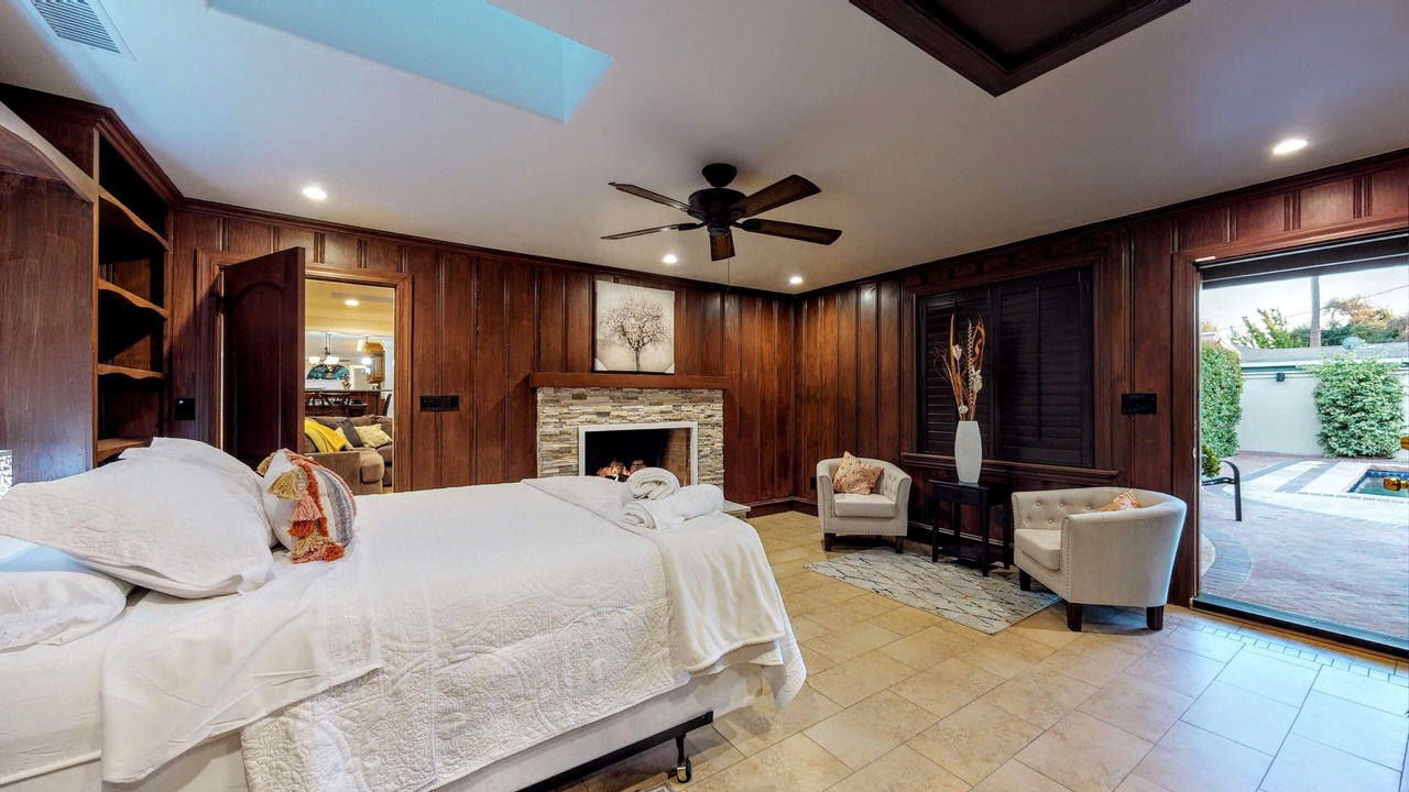 Photo of Bedroom in Wrigley