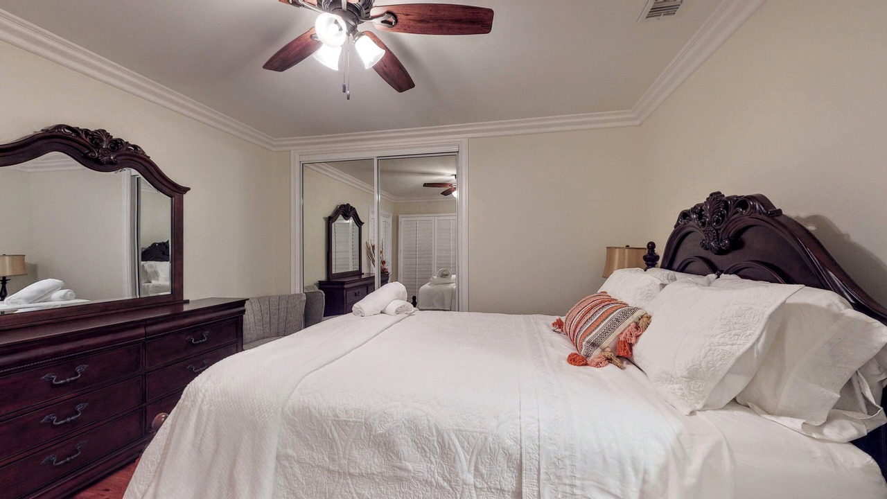 Photo of Bedroom in Wrigley