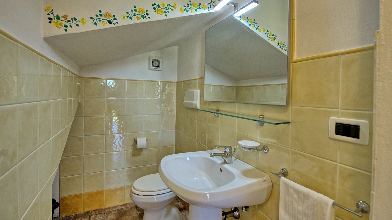 Photo of Bathroom in Simignano